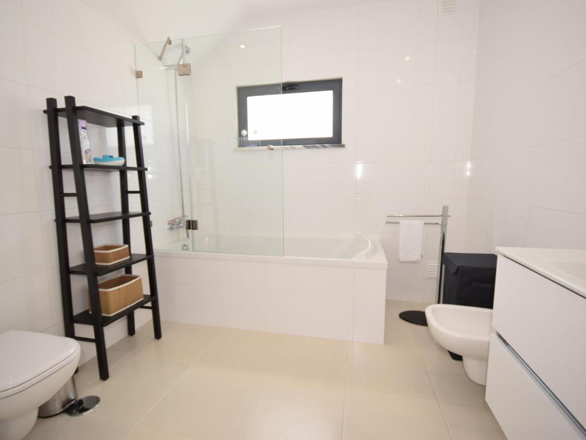 Modern Villa With Private Pool Near The Beautiful Beach Of Foz De Arelho Nadadouro Exterior photo